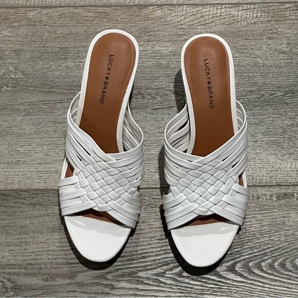 LUCKY BRAND  Slip On Woven Leather Heeled Sandal SZ 9 - Picture 1 of 9